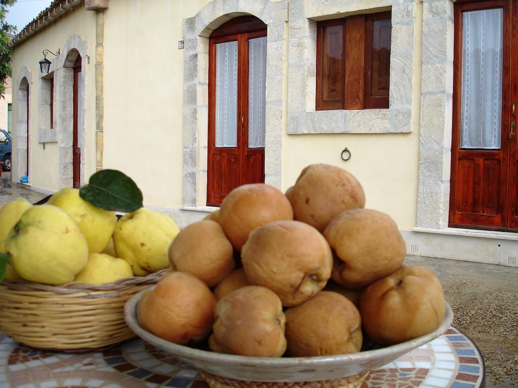 La Suma Sumalia Panzió Noto Kültér fotó